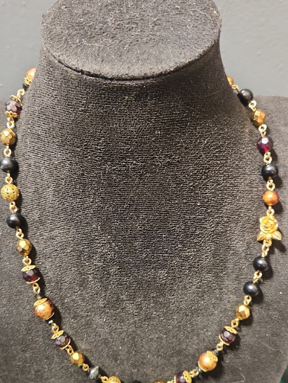 Vintage Gold-Tone Black and Garnet Bead Necklace with Floral Accent